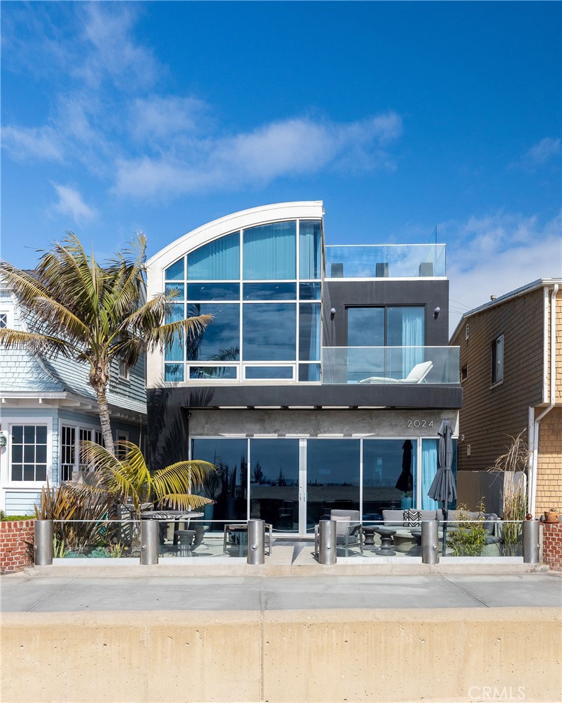 2024 The Strand Property Photo 2