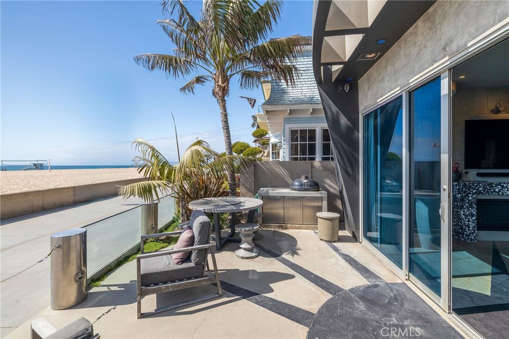 2024 The Strand Property Photo 13