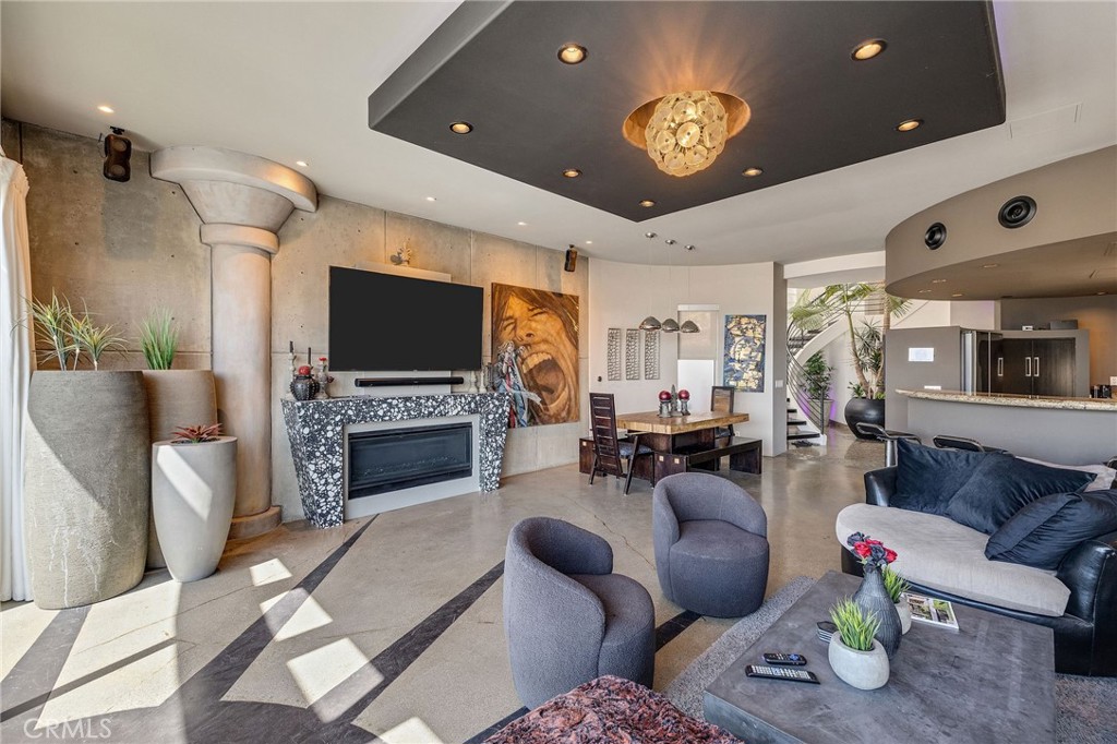 2024 The Strand Property Photo 14