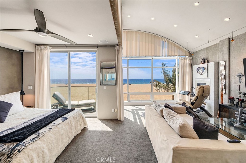 2024 The Strand Property Photo 29