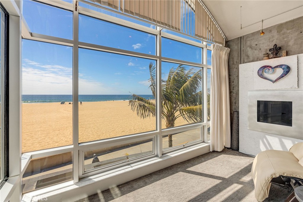 2024 The Strand Property Photo 33
