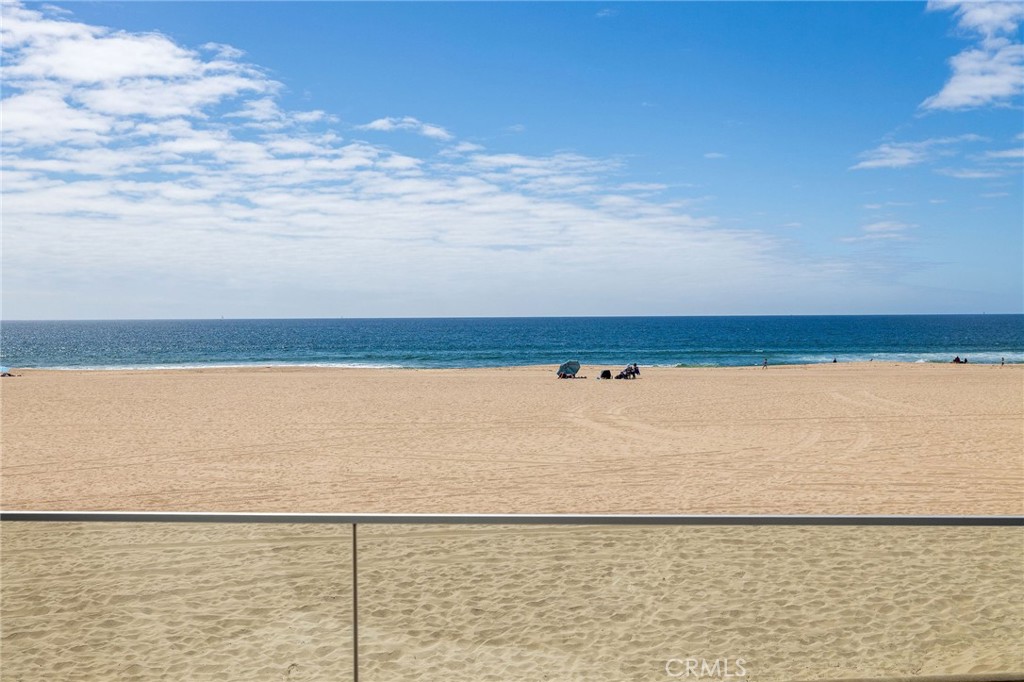 2024 The Strand Property Photo 42