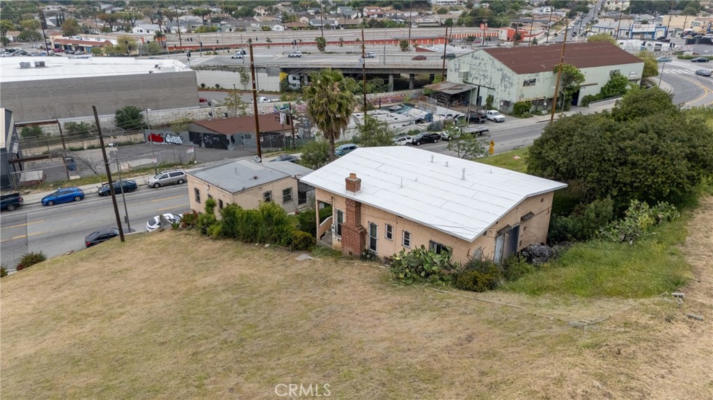 1972 N Marianna Avenue Property Photo 9