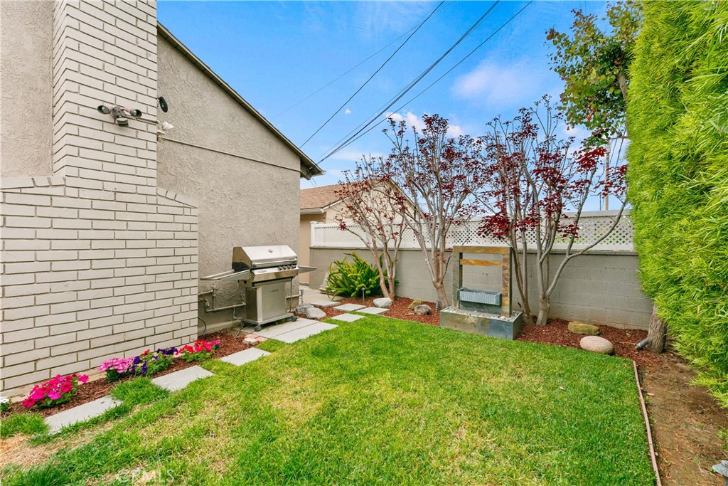 5019 Scott Street Property Photo 44