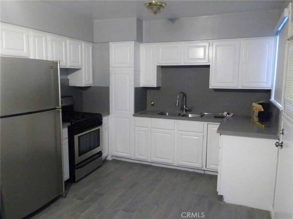 1919 W 35th St Property Photo 5