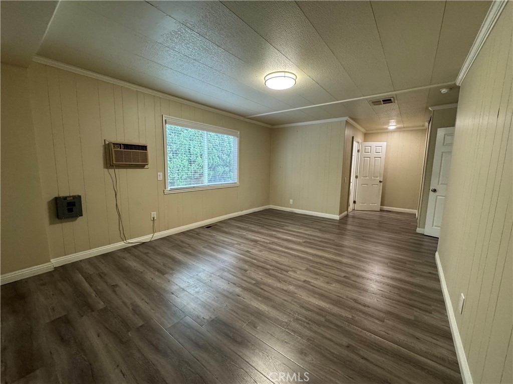 1065 W Lomita Blvd 41 Property Photo 17