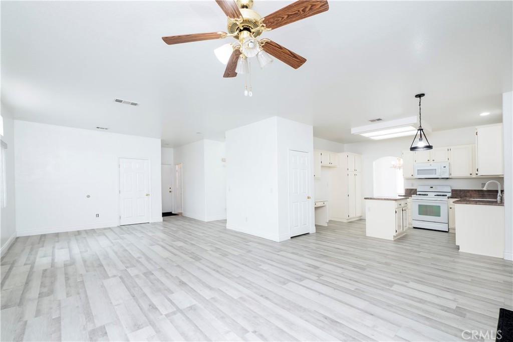 8932 Wedgewood Court Property Photo 14