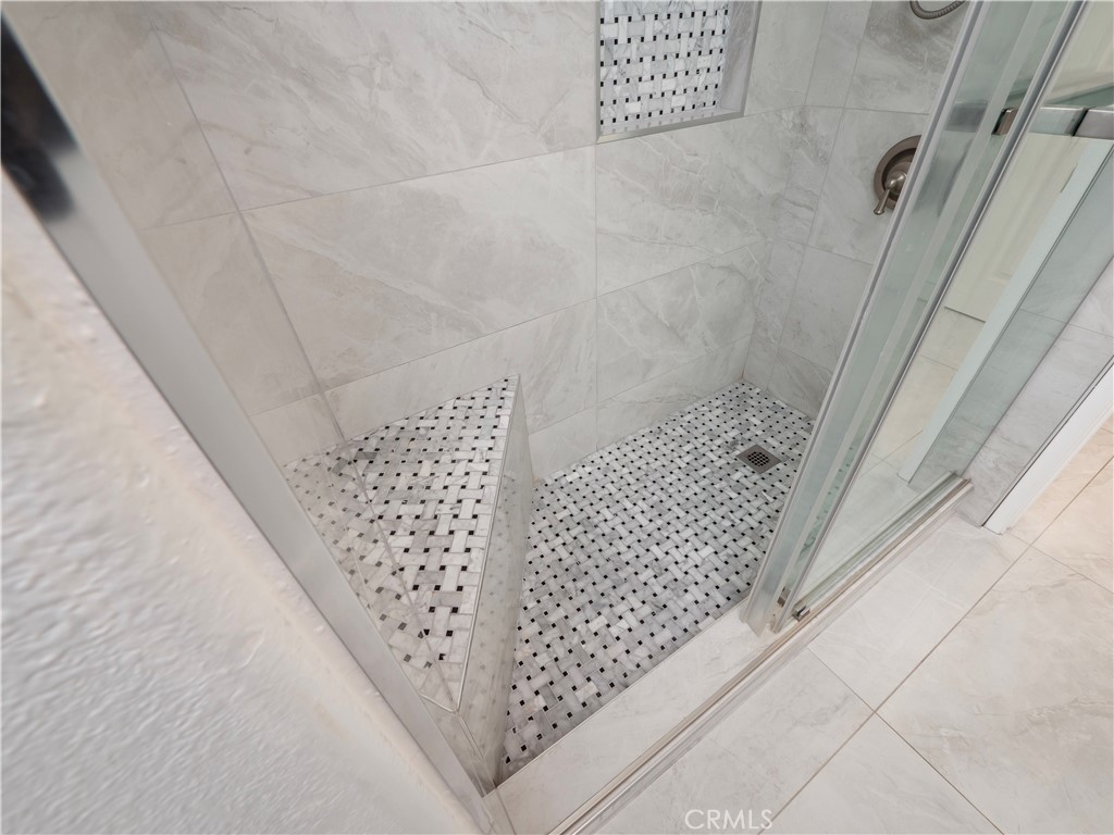 8932 Wedgewood Court Property Photo 28