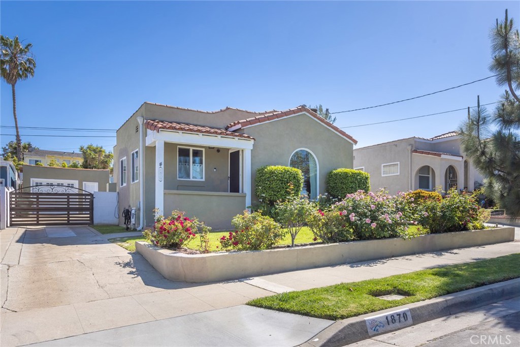 1870 261st Street Property Photo