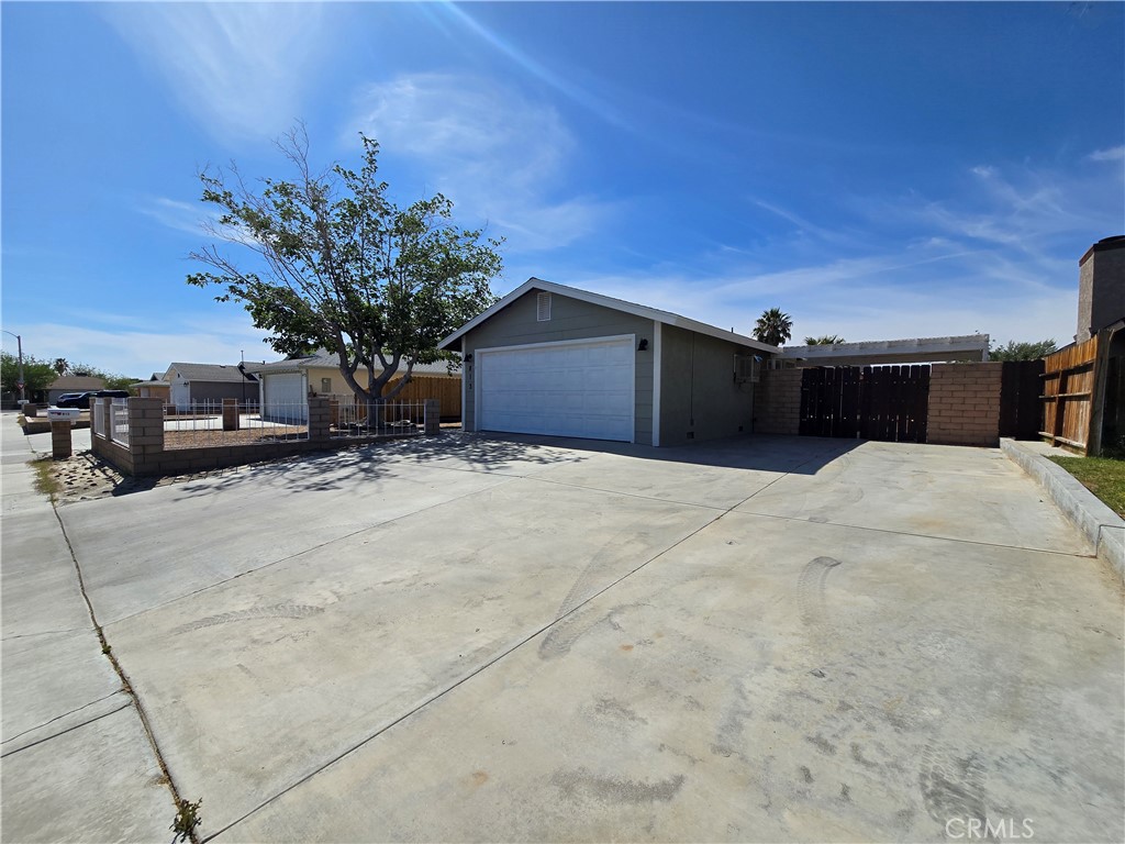 813 Victoria Court Property Photo 1