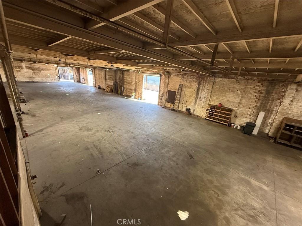 1201 W Jon Street Property Photo 5