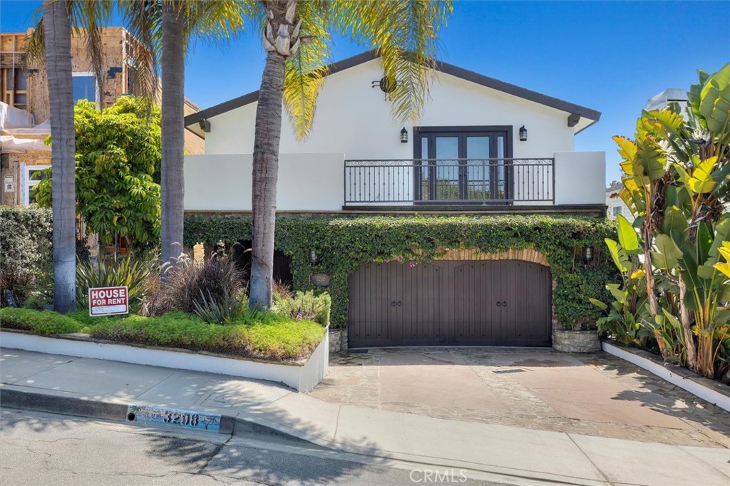 3208 Walnut Avenue Property Photo 1