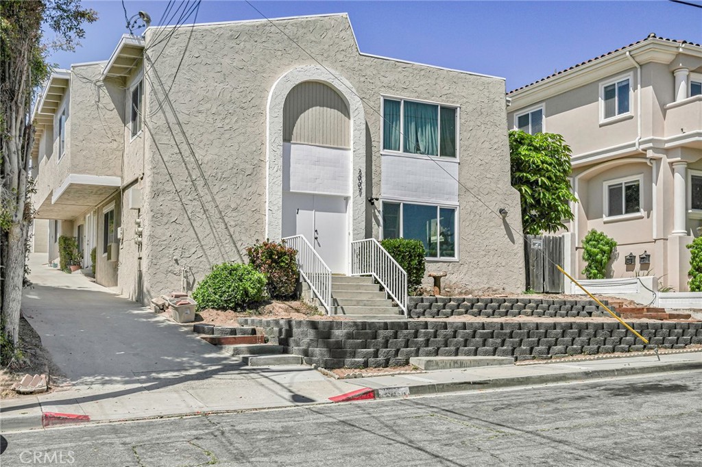 2007 Huntington Lane Property Photo 1