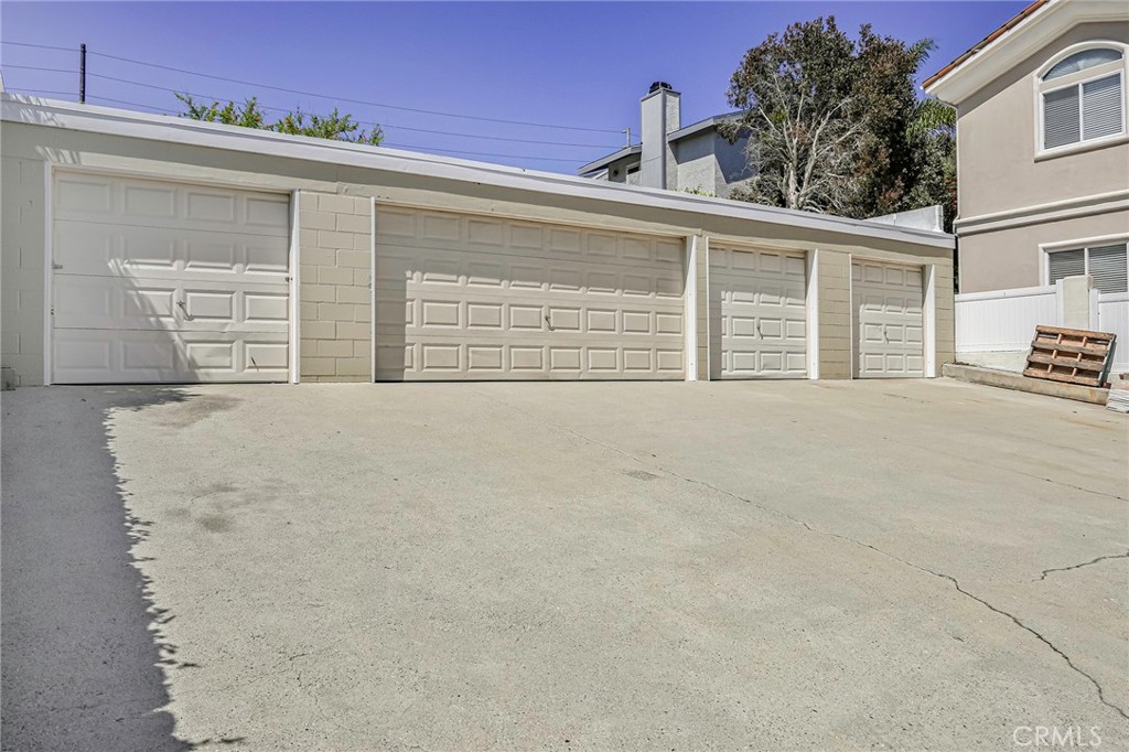 2007 Huntington Lane Property Photo 4