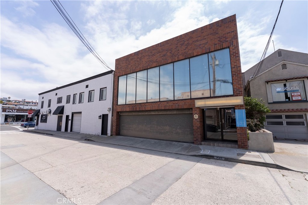 746 4th Street Property Photo 1