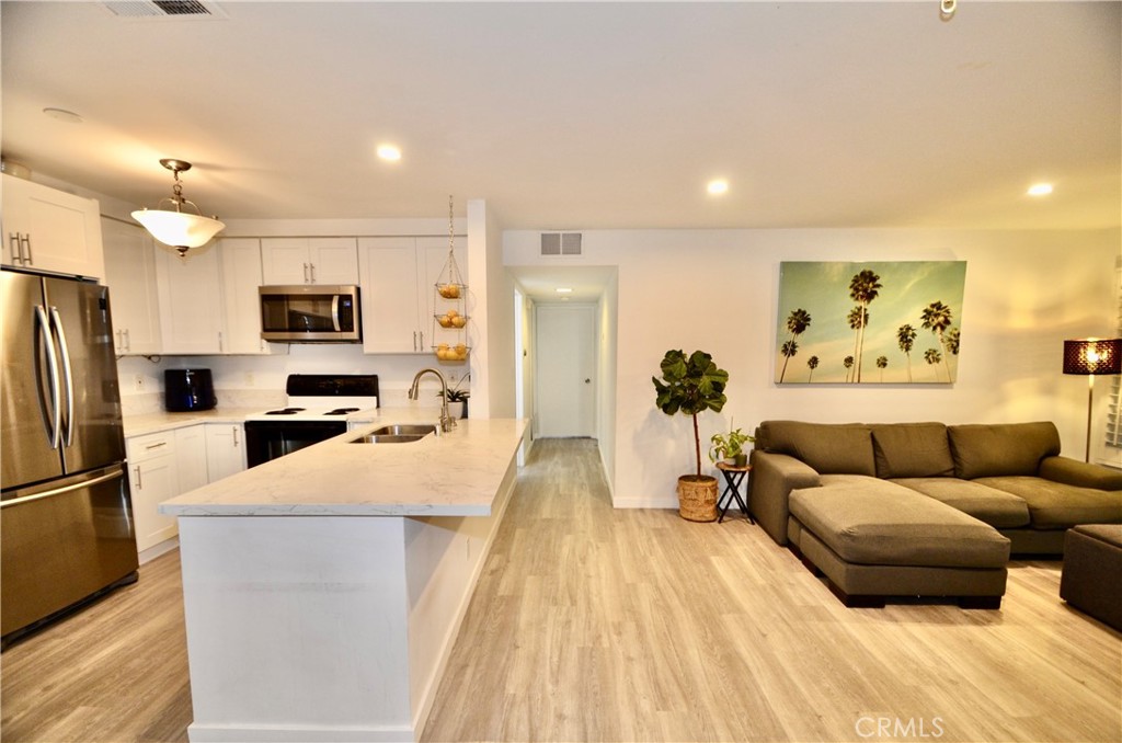 8712 Chessington Drive 255d Property Photo 4
