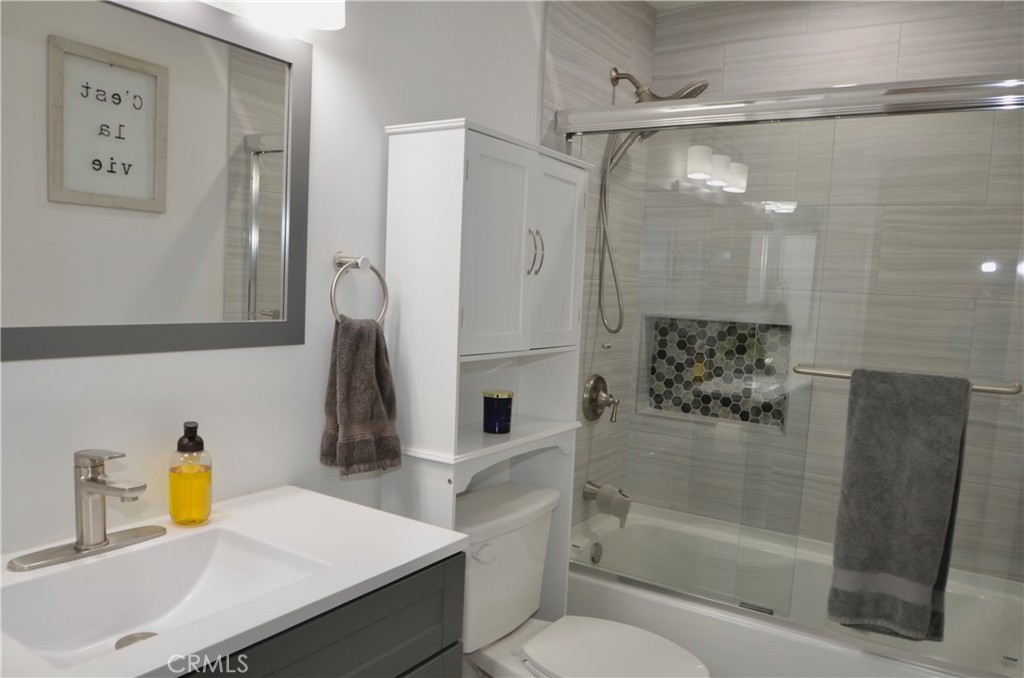 8712 Chessington Drive 255d Property Photo 10