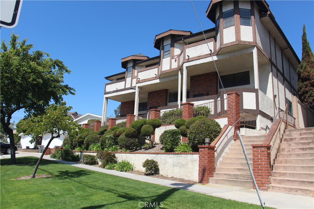 220 S Guadalupe Avenue 5 Property Photo 4