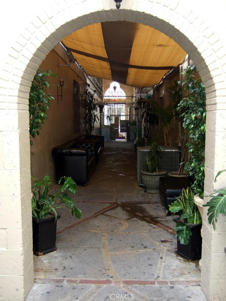 6646 Hollywood Boulevard Property Photo 4