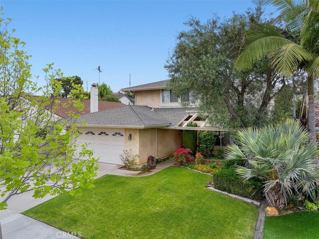 19923 Mildred Avenue Property Photo