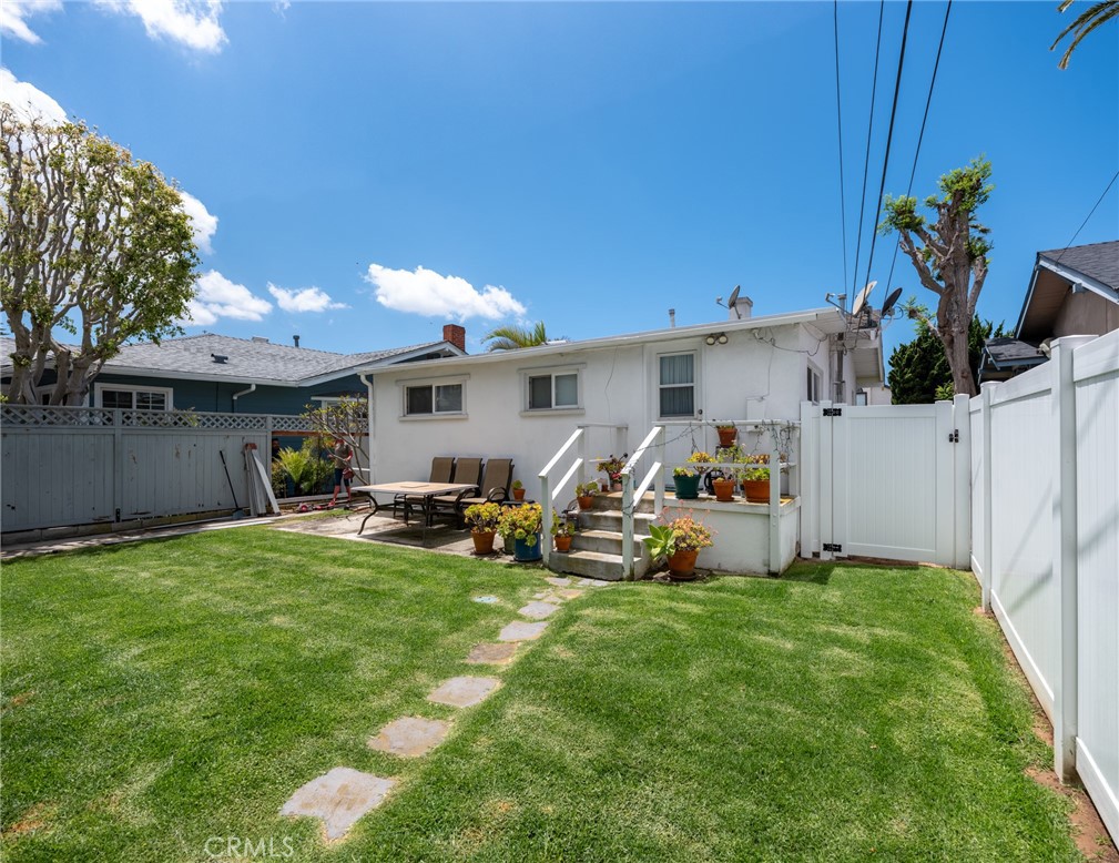 1736 Gramercy Avenue Property Photo 15
