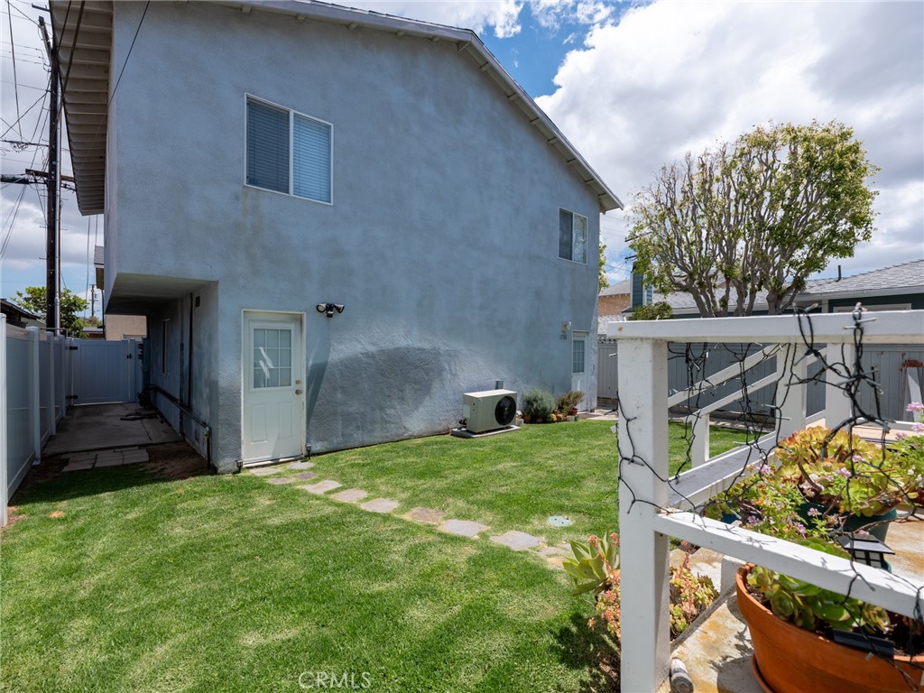 1736 Gramercy Avenue Property Photo 18