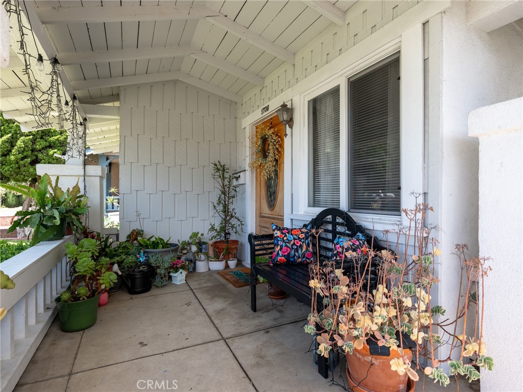 1736 Gramercy Avenue Property Photo 21