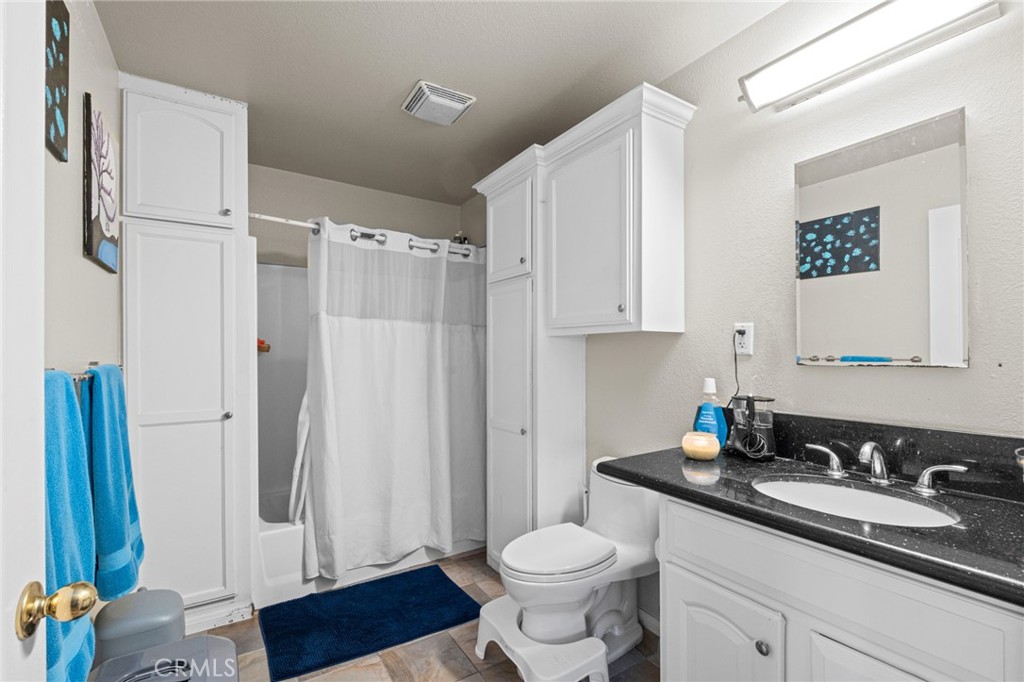 1736 Gramercy Avenue Property Photo 34