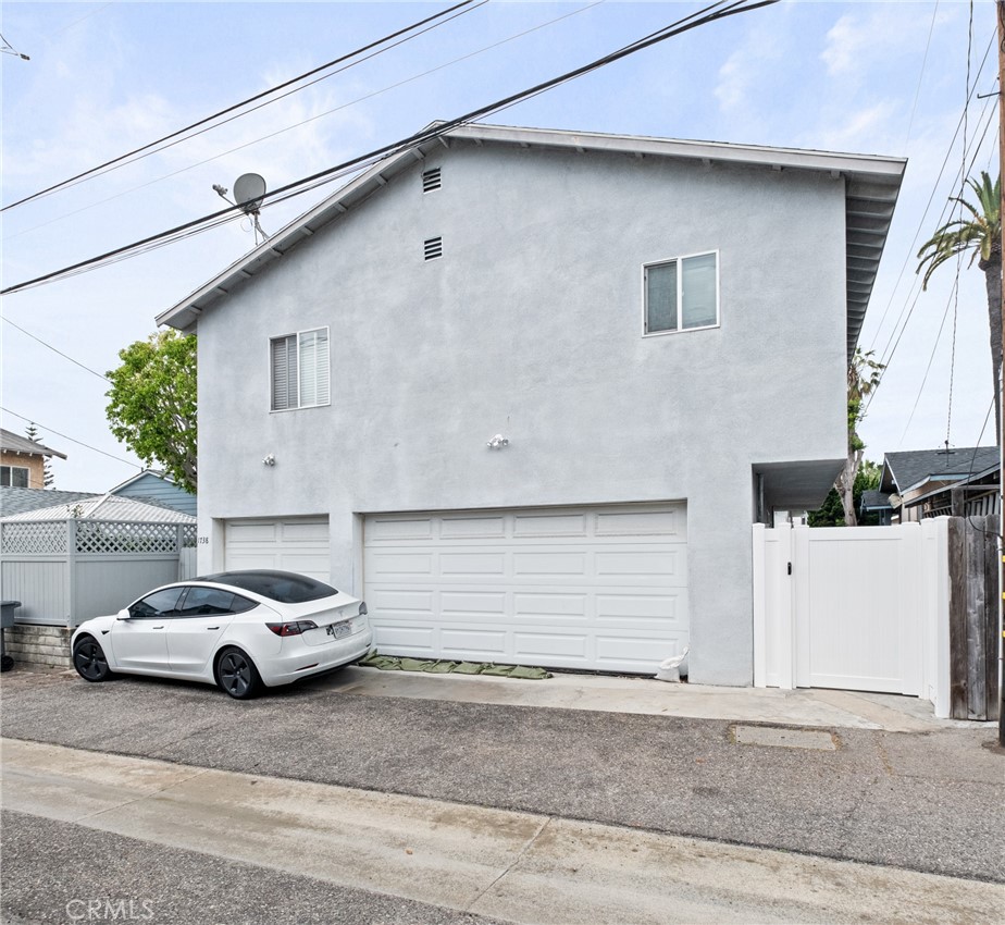 1736 Gramercy Avenue Property Photo 37