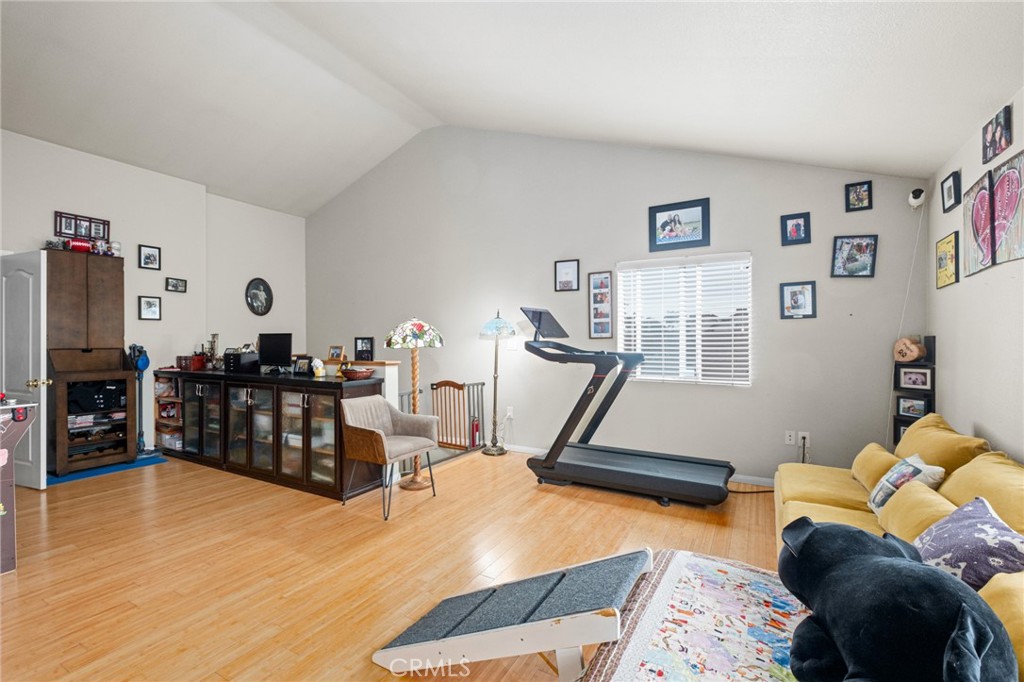 1736 Gramercy Avenue Property Photo 40