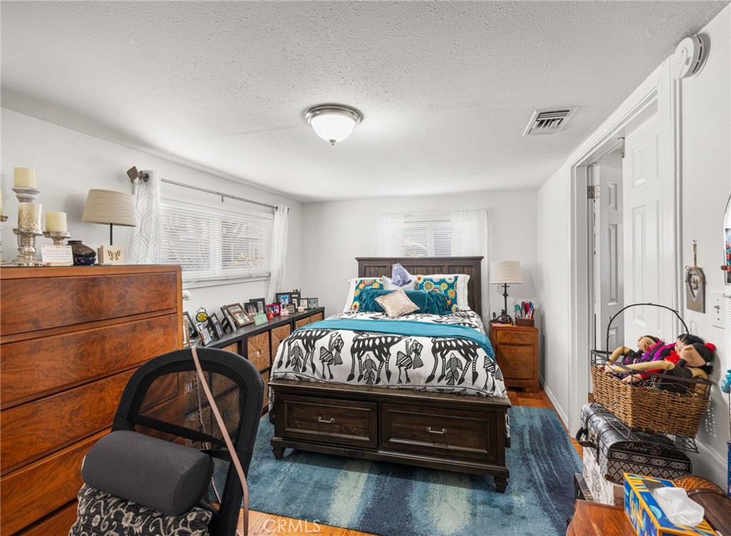 1736 Gramercy Avenue Property Photo 19