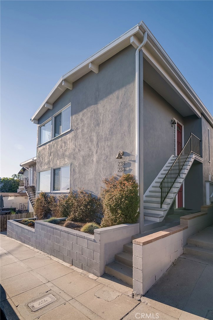 231 Longfellow Avenue Property Photo 1