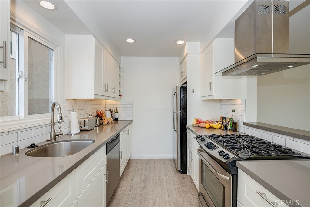 231 Longfellow Avenue Property Photo 2