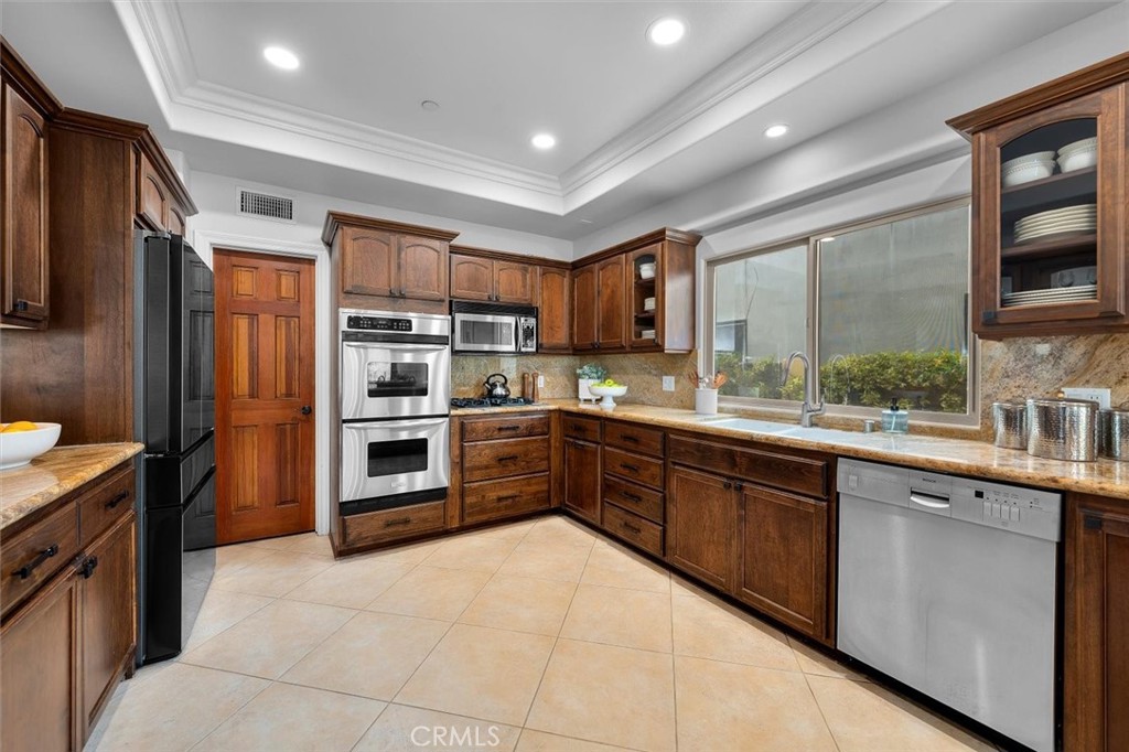 708 Elvira Avenue A Property Photo 10