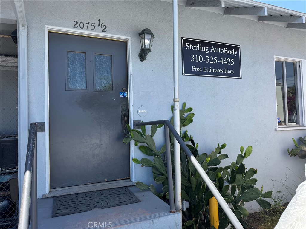 2075 Lomita Boulevard Property Photo 28