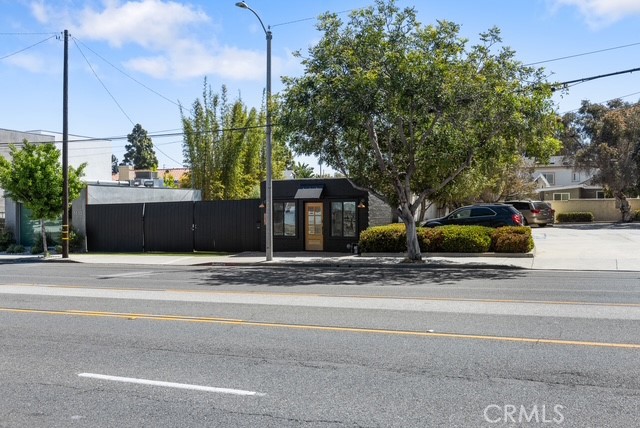 1630 Aviation Boulevard Property Photo 2