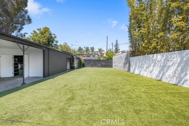 1630 Aviation Boulevard Property Photo 8
