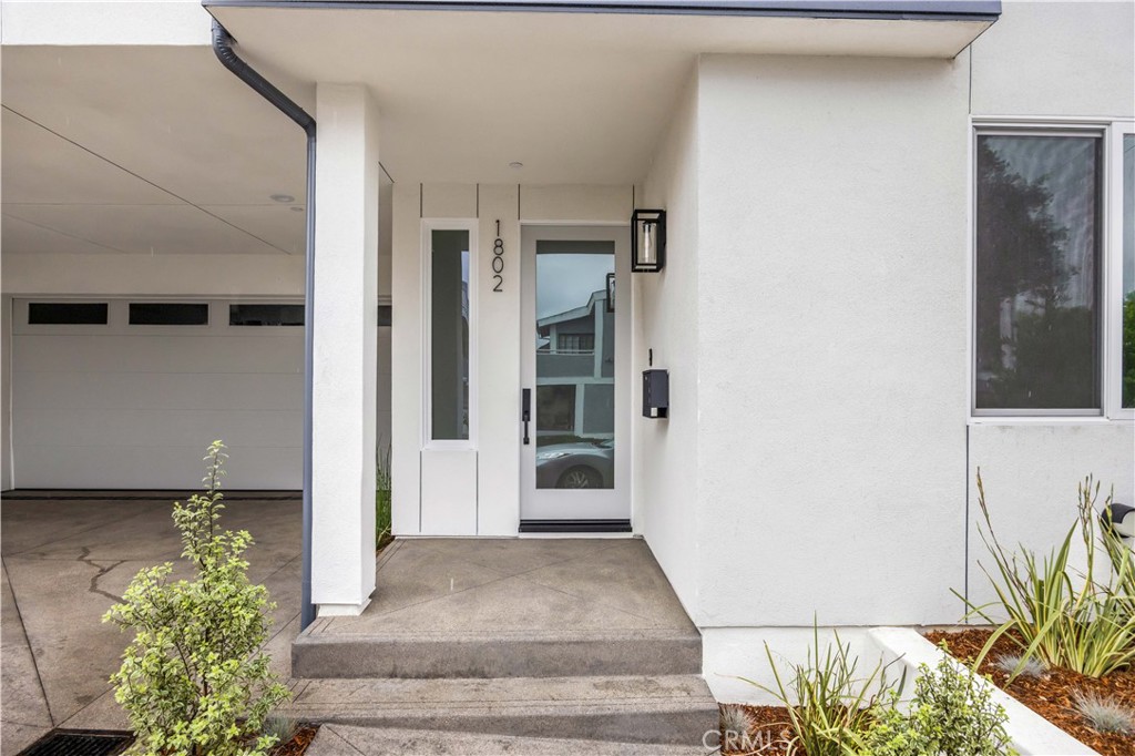 1802 Blossom Lane Property Photo 4