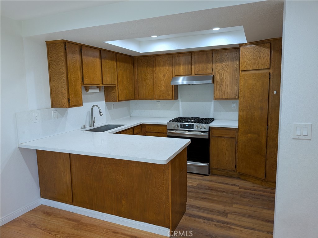 15214 S Raymond Avenue 105 Property Photo 3