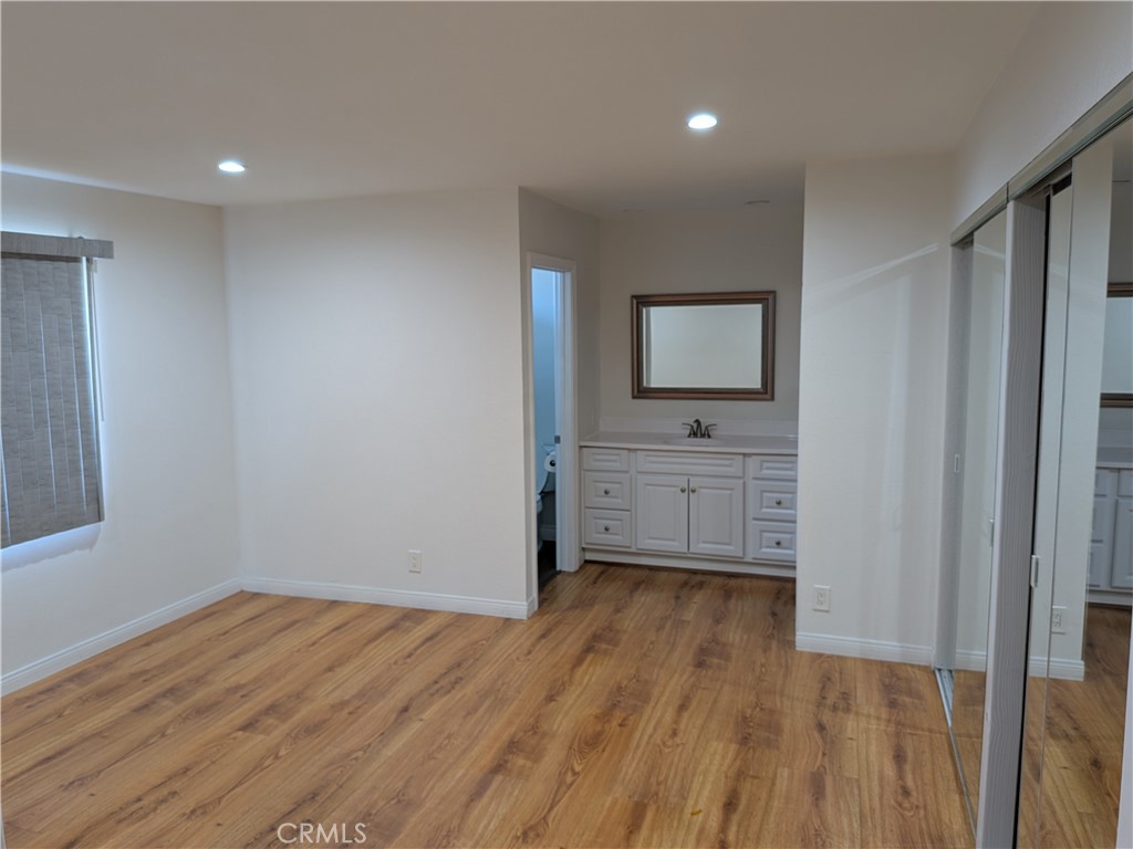 15214 S Raymond Avenue 105 Property Photo 5