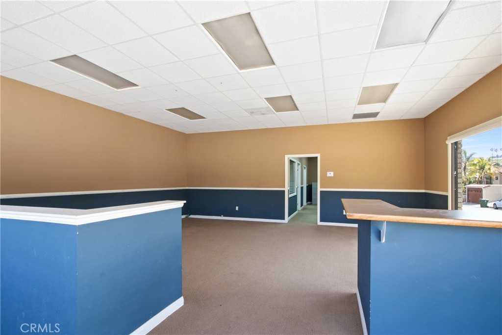 702 S Weymouth Avenue Property Photo 4