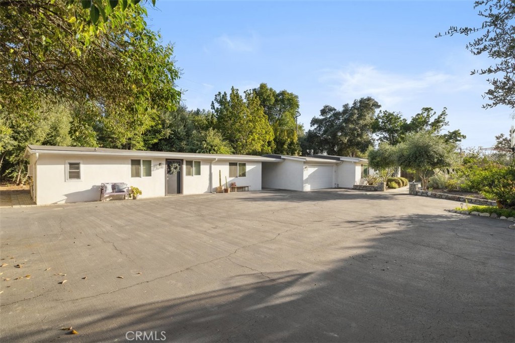 493 Montana Circle Property Photo 1