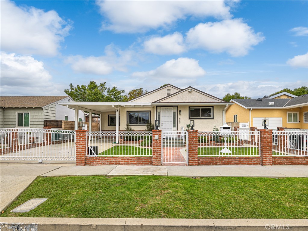 7562 Midfield Avenue Property Photo 1