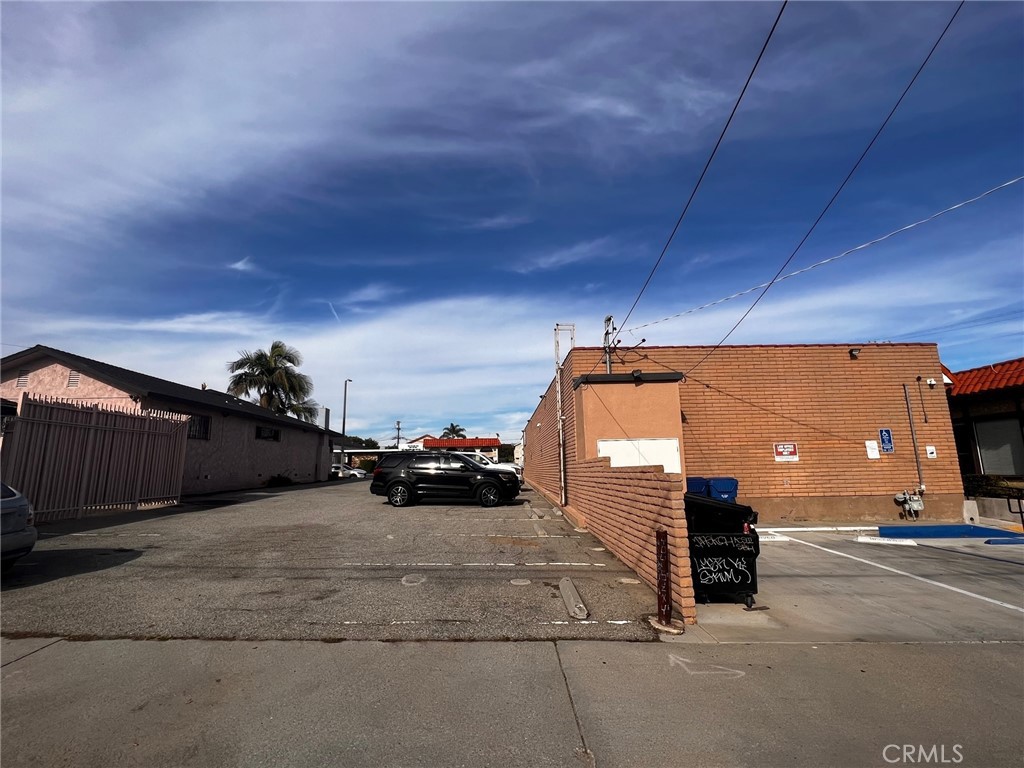 829 835 W 9th Street Property Photo 13