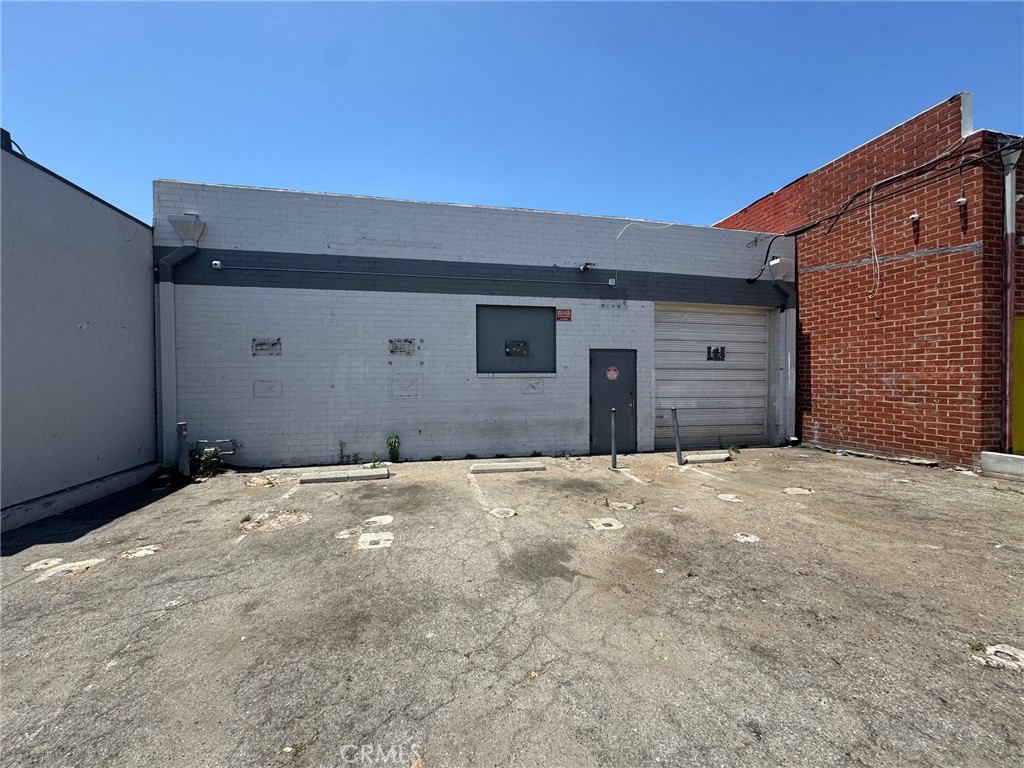 1950 Cotner Avenue Property Photo 4