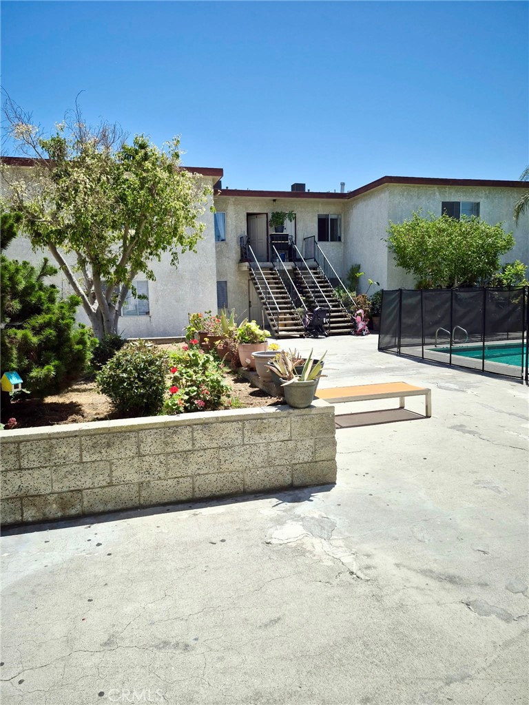 13325 Kornblum Avenue Property Photo 12