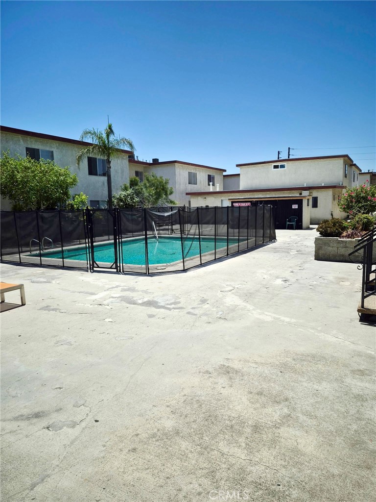 13325 Kornblum Avenue Property Photo 13