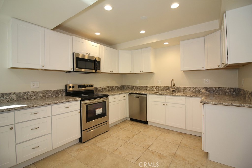 1322 Amethyst Street Property Photo 16