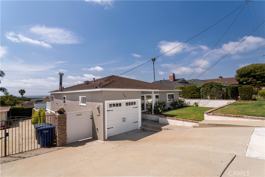 741 Hillcrest Street Property Photo 1