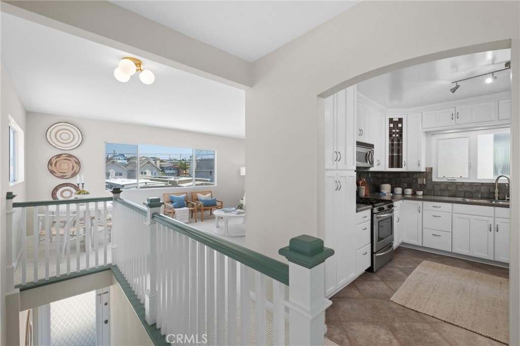 1715 Stanford Avenue Property Photo 3
